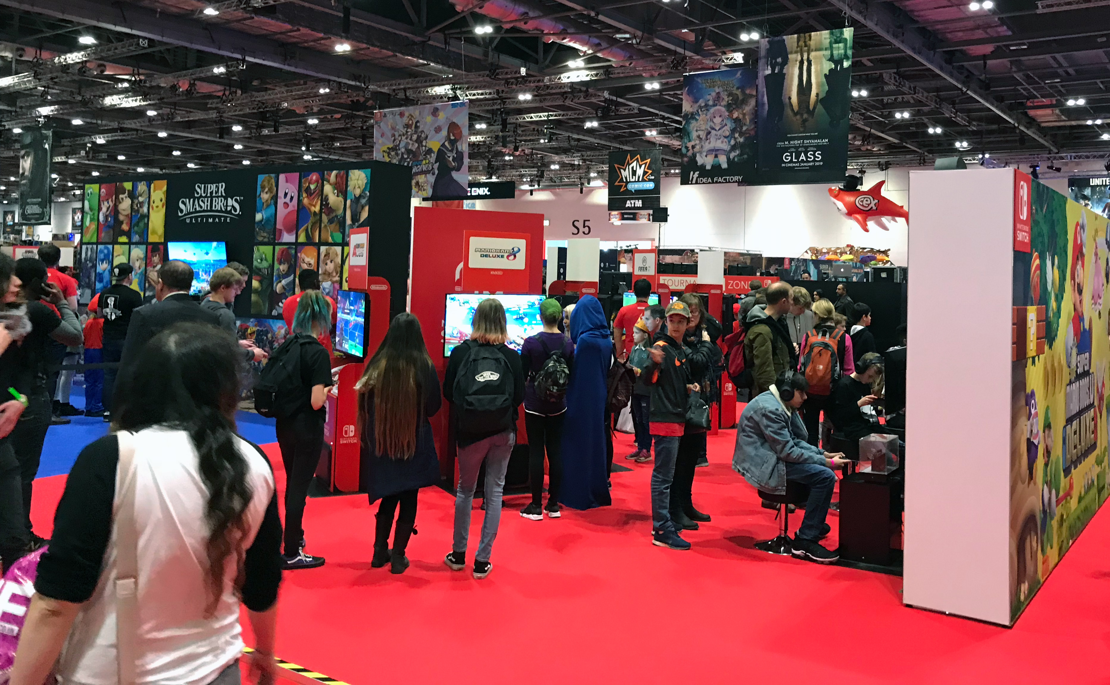 MCM Comic Con London - Day 2 LIVE